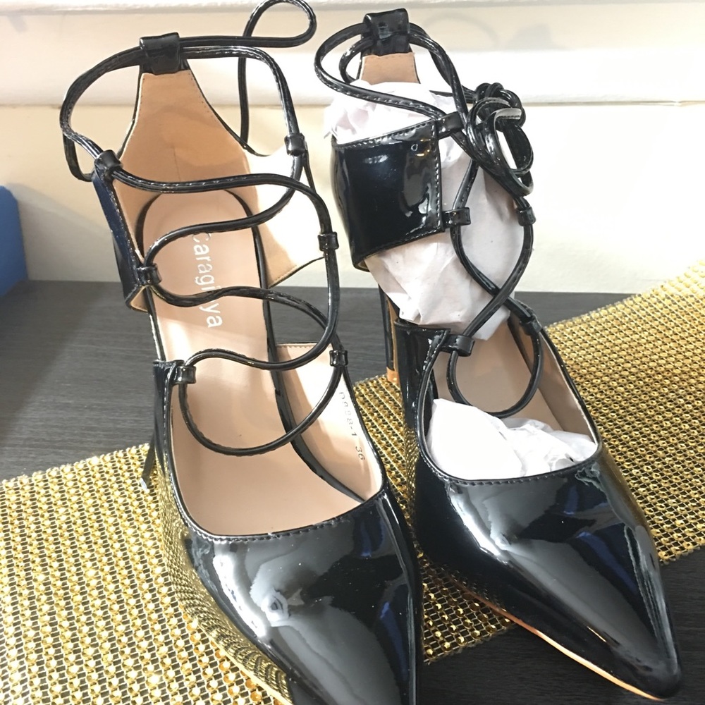 Shoe pumps no name brand